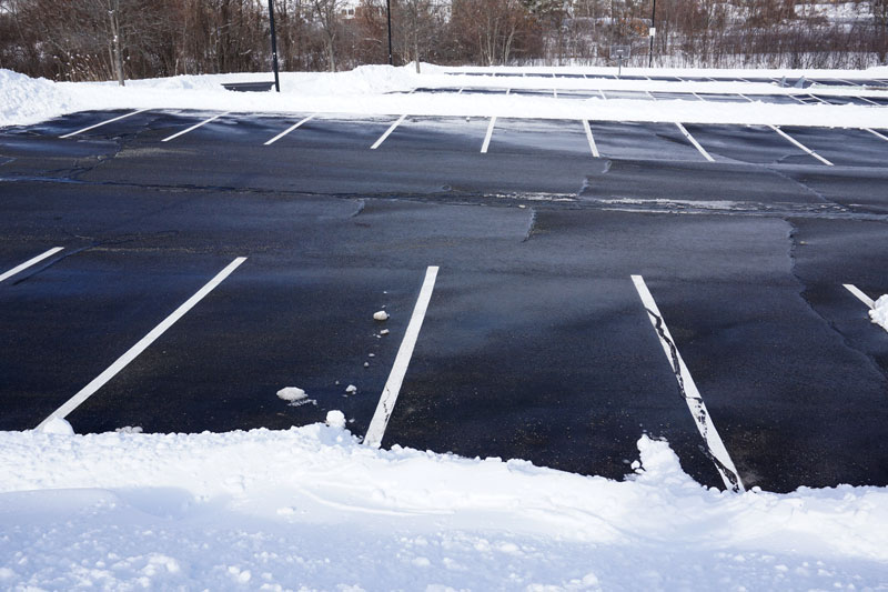 parking lot snow removalll