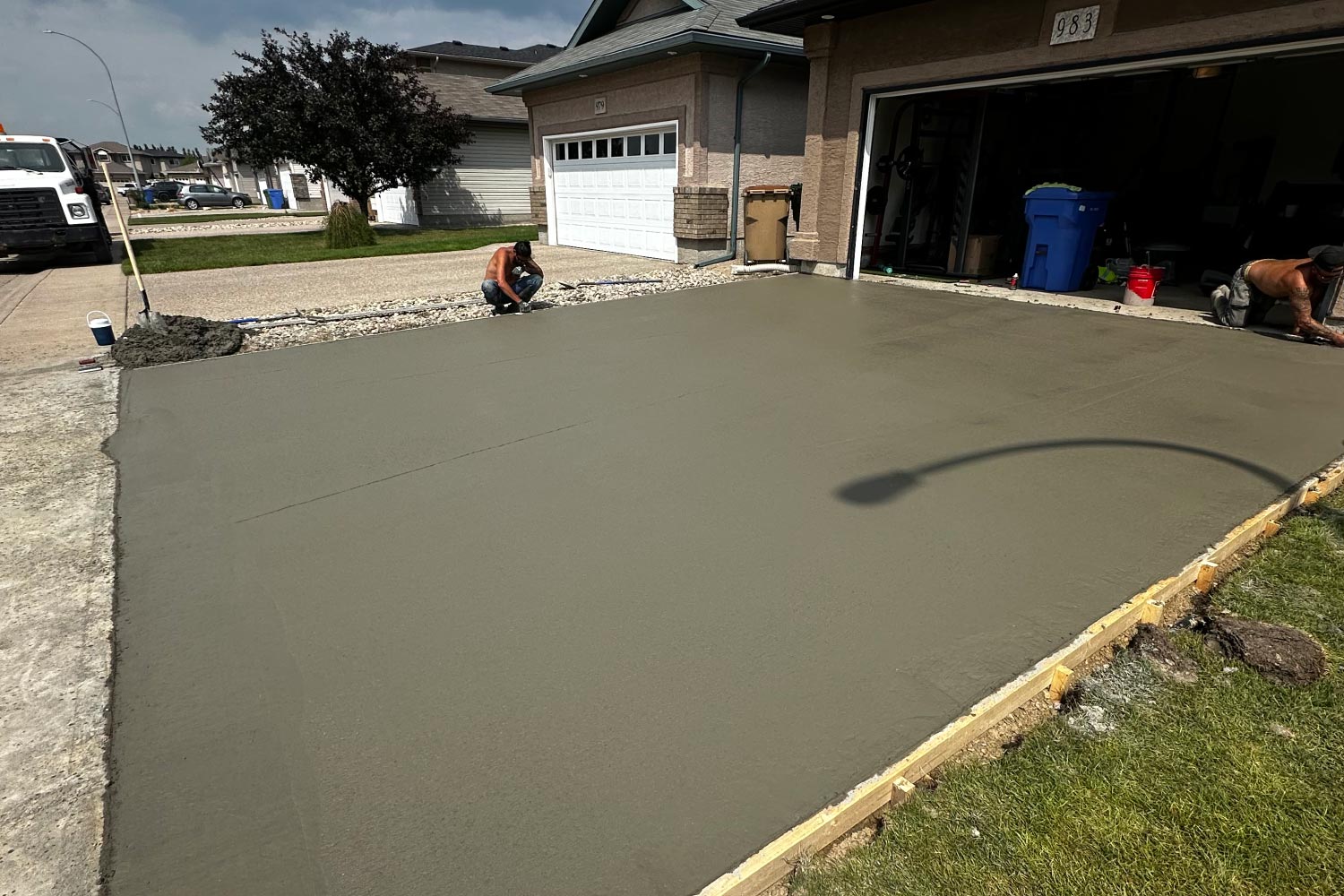 contoured landscaped yard